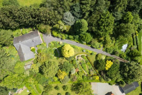 Appartement dans une Villa de Prestige avec Étangs et Serre